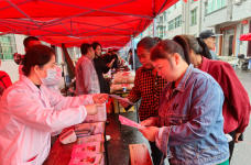 健康守护不缺席！洪墩镇“4+N”团队为1434抢酒民俗文化活动筑起“健康防线”